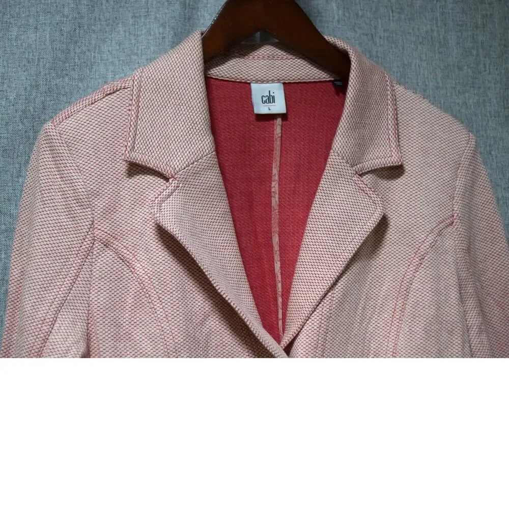 Cabi Textured Button Front Cropped Jacket – Pink/Red – Large - Picture 2 of 4